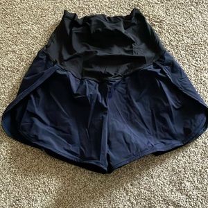 Maternity shorts